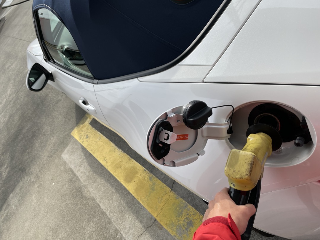 NDロードスター 燃費報告5回目 セルフ給油にしたら車両表示と満タン法の差が少なくて良い感じ